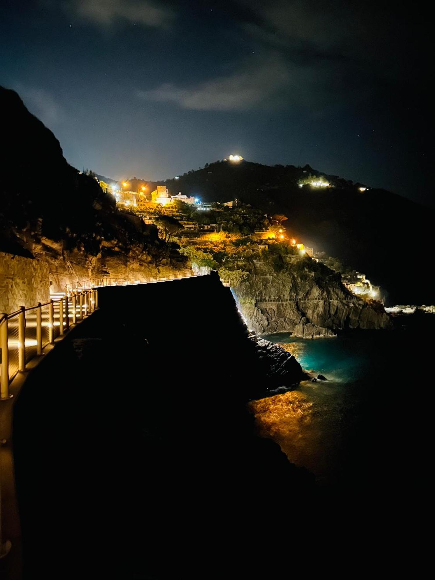 Al Castello 1 Hotel Riomaggiore Buitenkant foto